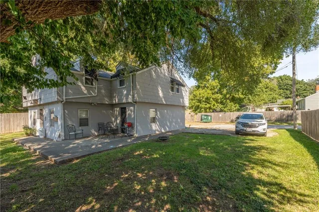 $230,000 | 2022 South Hedges Avenue, Independence, MO 64052