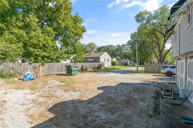 $230,000 | 2022 South Hedges Avenue, Independence, MO 64052