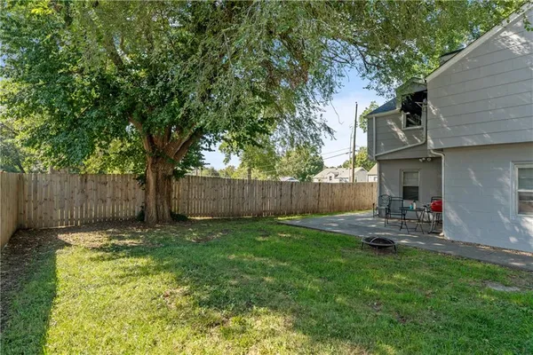 $227,900 | 2022 South Hedges Avenue, Independence, MO 64052