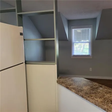 $227,900 | 2022 South Hedges Avenue, Independence, MO 64052