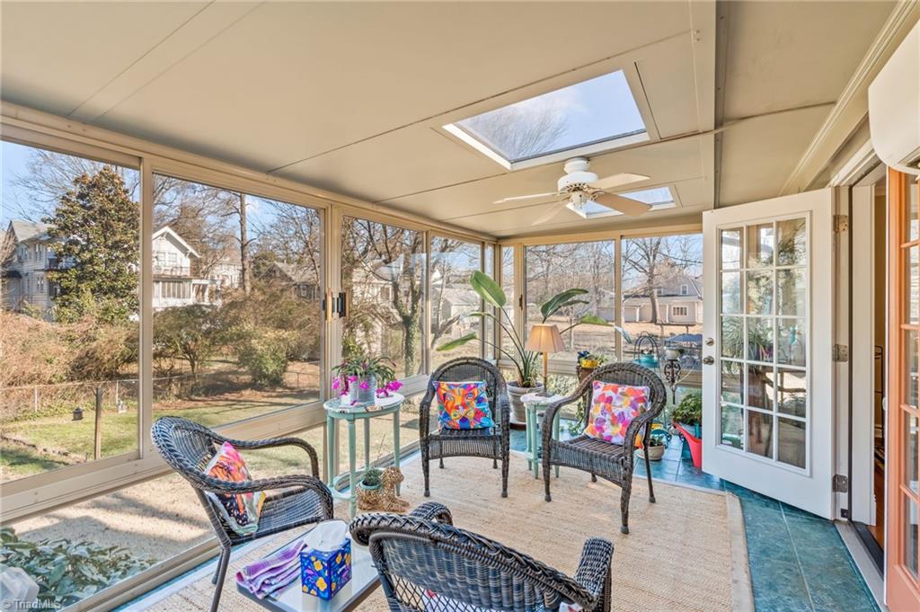 610 Colonial Drive High Point, NC 27262 - Photo 15 of 38