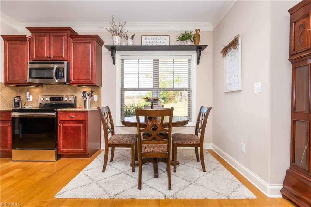 105 Mountain Ridge Court King, NC 27021 - Photo 18 of 43 Convenient breakfast nook is located right off the kitchen