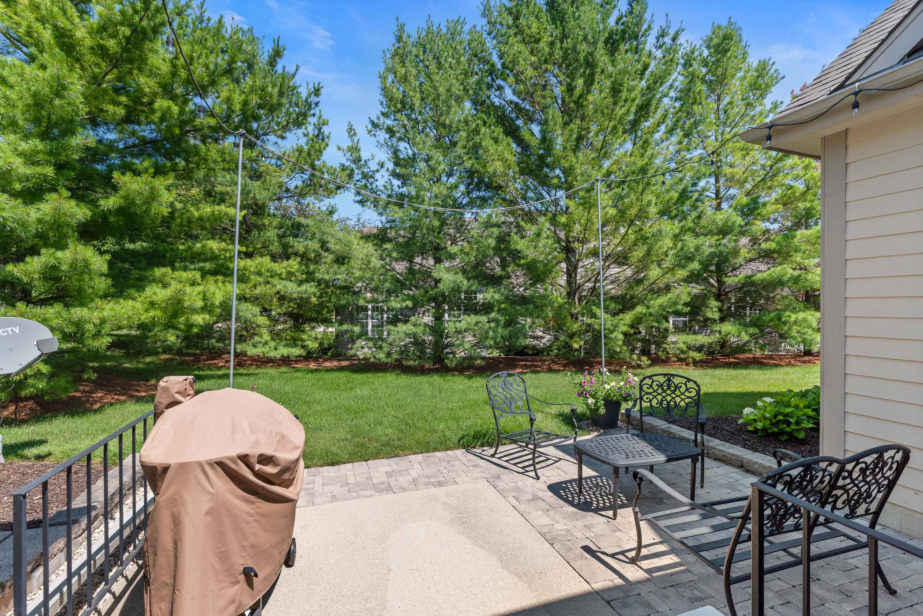 420 Cobblestone Court Slinger, WI 53086 - Photo 38 of 41 420 Cobblestone Ct