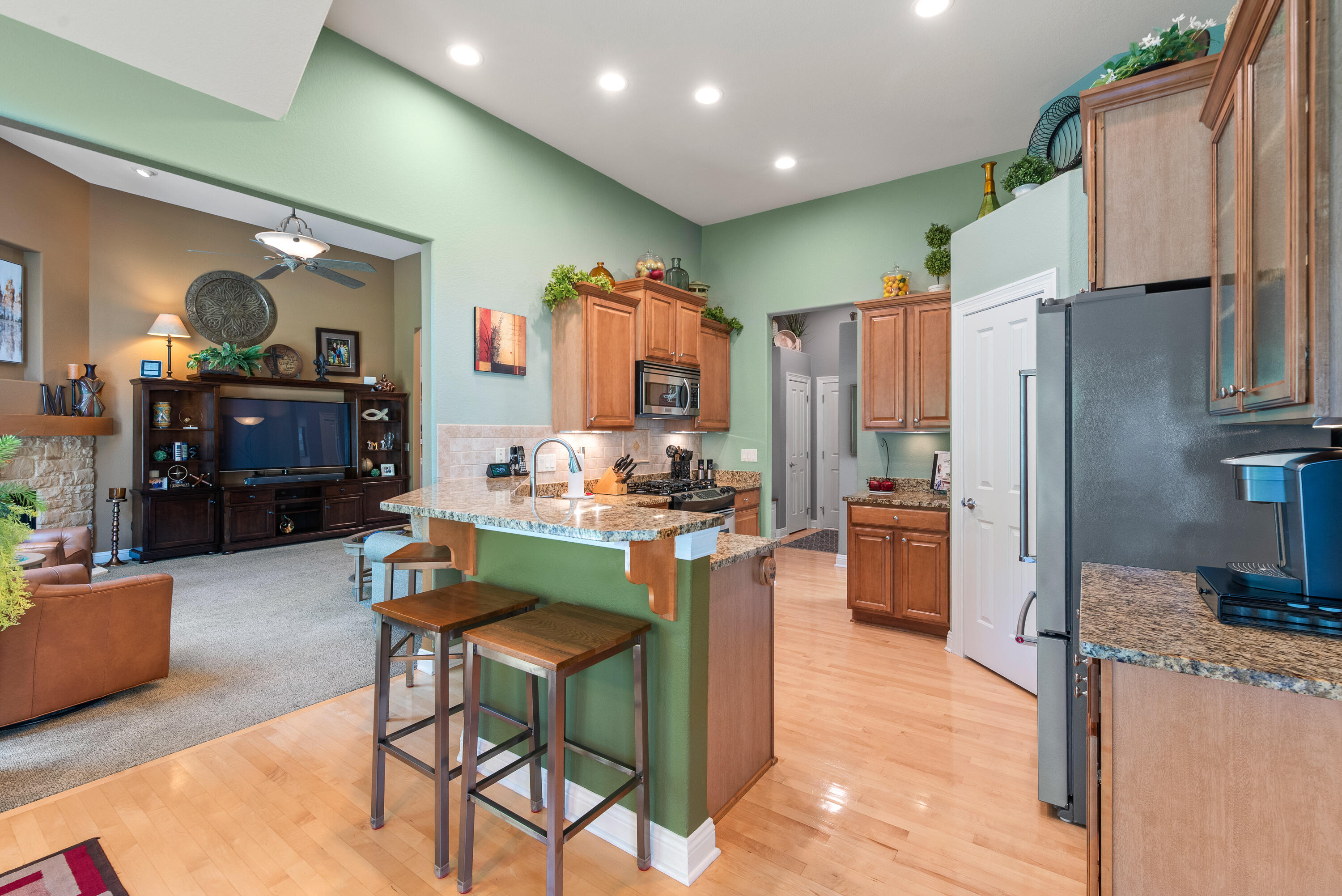 420 Cobblestone Court Slinger, WI 53086 - Photo 10 of 41 420 Cobblestone Ct