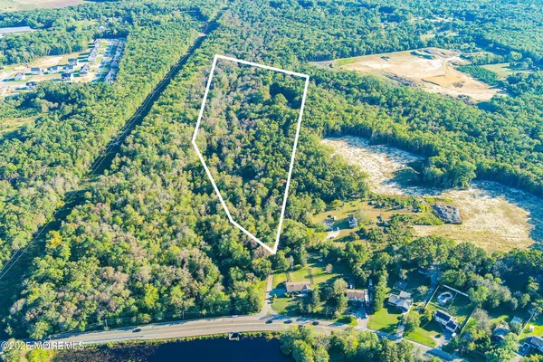 $699,900 | 786 East Veterans Highway, Jackson, NJ 08527