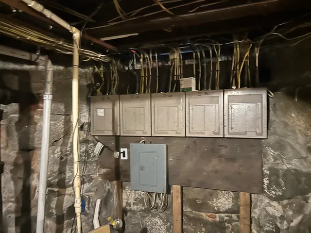 a view of a walk in closet