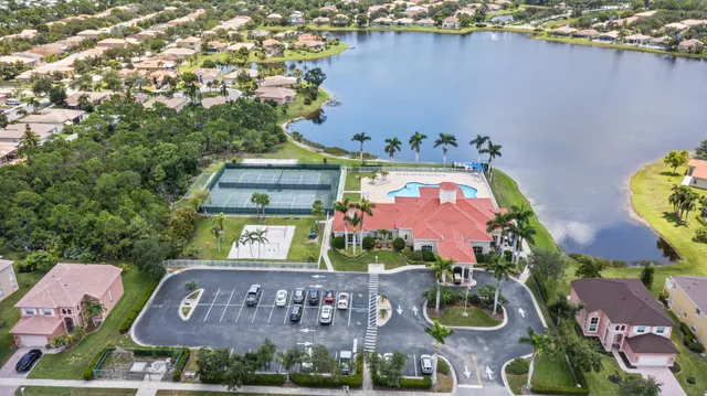 $2,600 | 5919 Walnut Park Lane, Fort Pierce, FL 34951