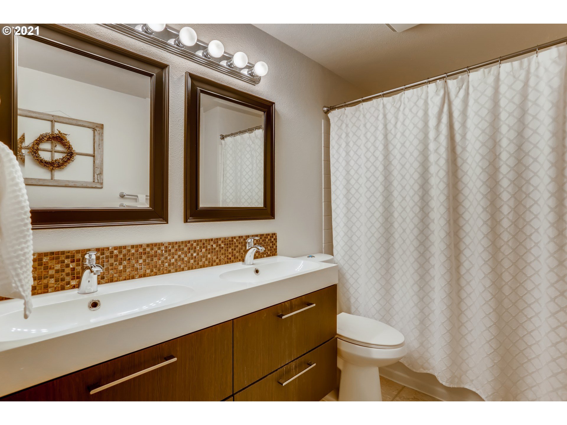 8960 Southwest Arapaho Road Tualatin, OR 97062 - Photo 25 of 29 Gallery Image 25