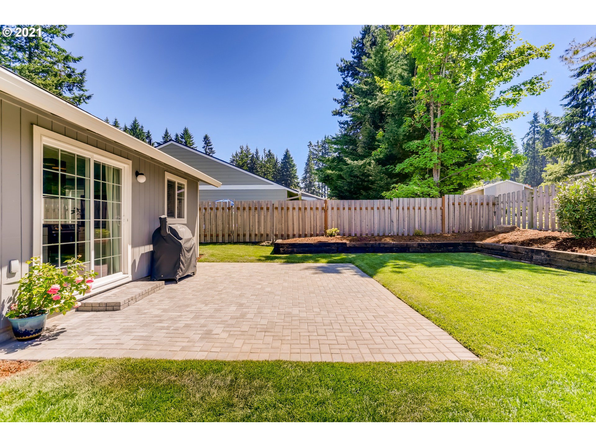 8960 Southwest Arapaho Road Tualatin, OR 97062 - Photo 26 of 29 Gallery Image 26