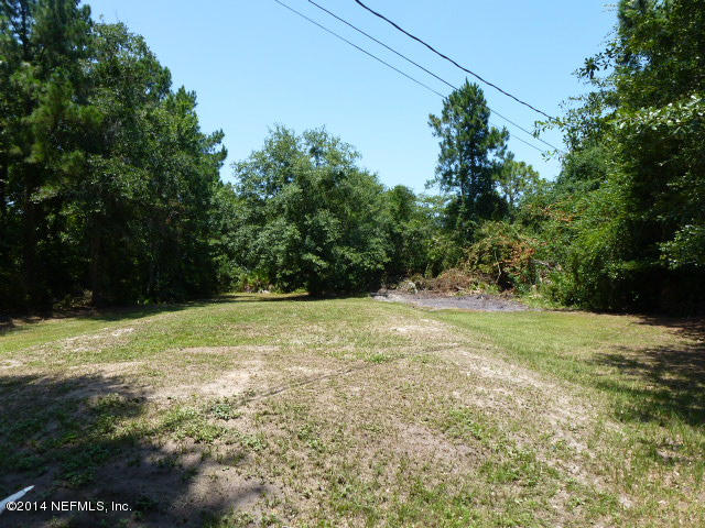 3855 Starratt Road Jacksonville, FL 32226 - Photo 15 of 18 Backyard 2