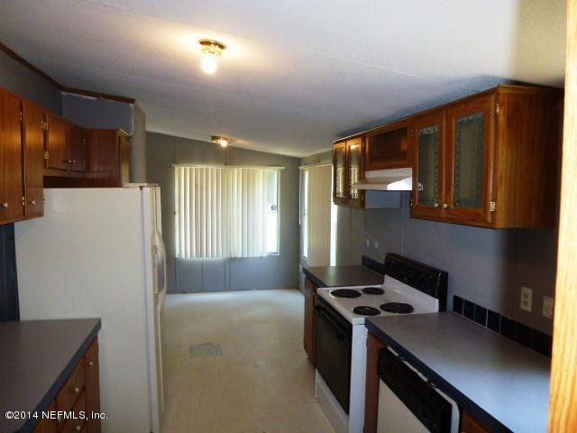 3855 Starratt Road Jacksonville, FL 32226 - Photo 2 of 18 Kitchen 1