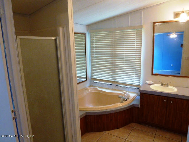 3855 Starratt Road Jacksonville, FL 32226 - Photo 6 of 18 Master Bathroom 2