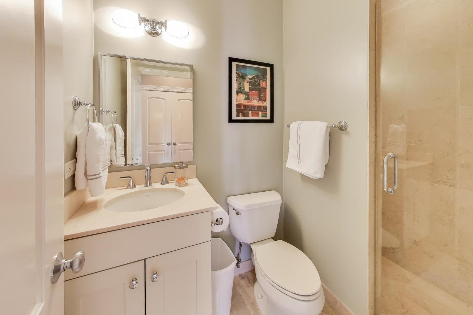 1131 West Grace Street, Unit 3 Chicago, IL 60613 - Photo 18 of 27