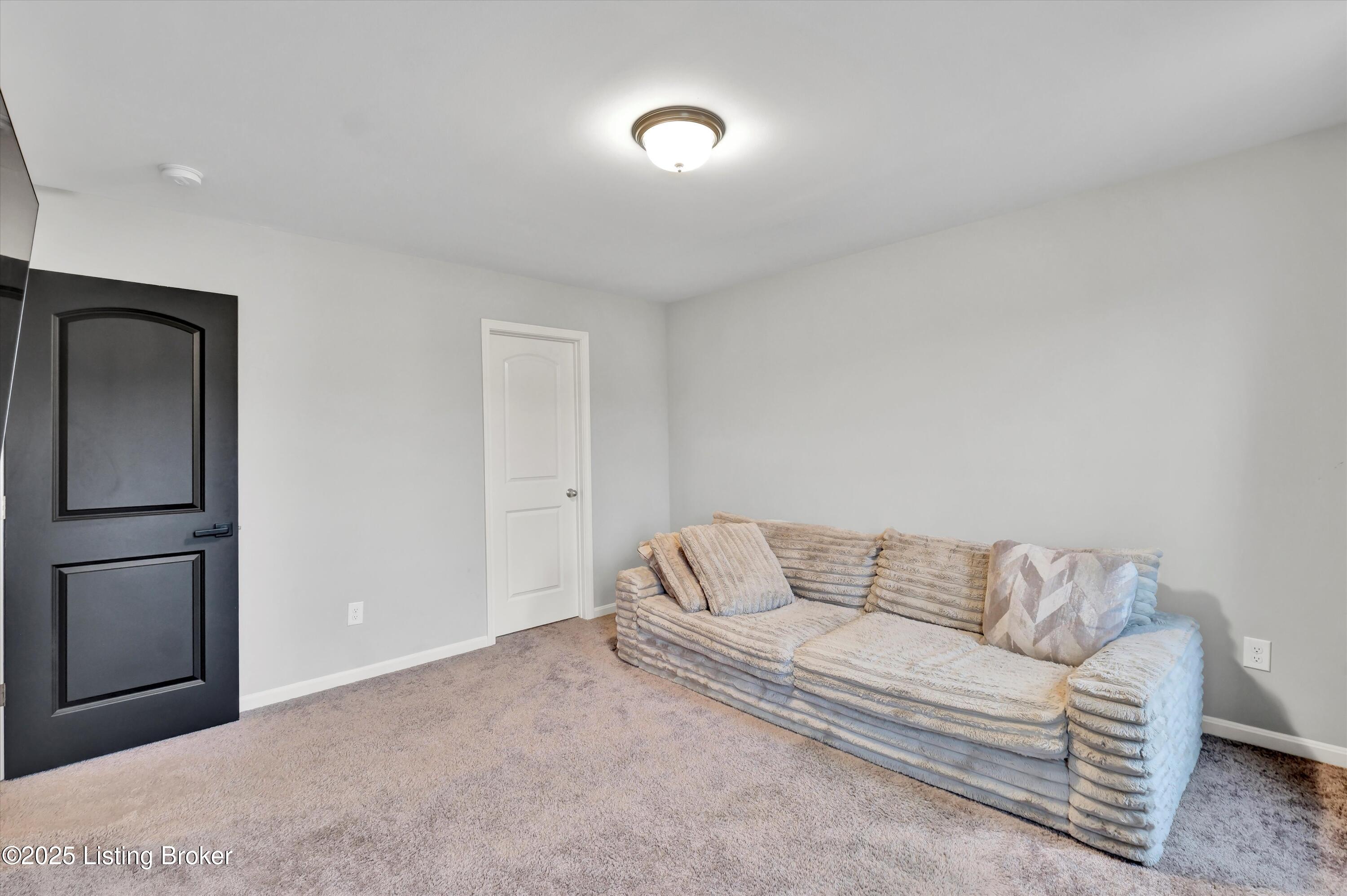 8426 Gateway Run Road Louisville, KY 40229 - Photo 21 of 31 31-8426 Gateway Run Rd