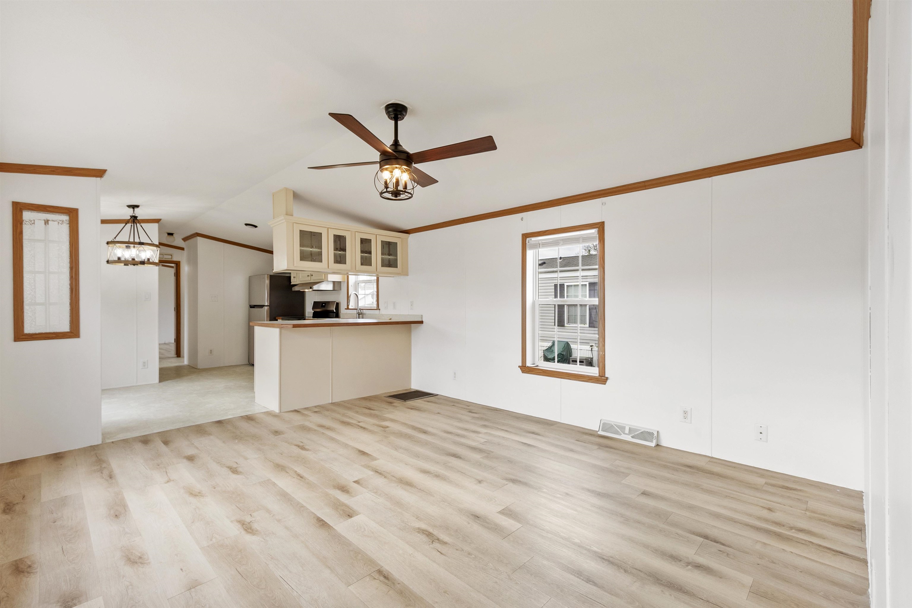 5 R Arrow Drive Salem, NH 03079 - Photo 11 of 29