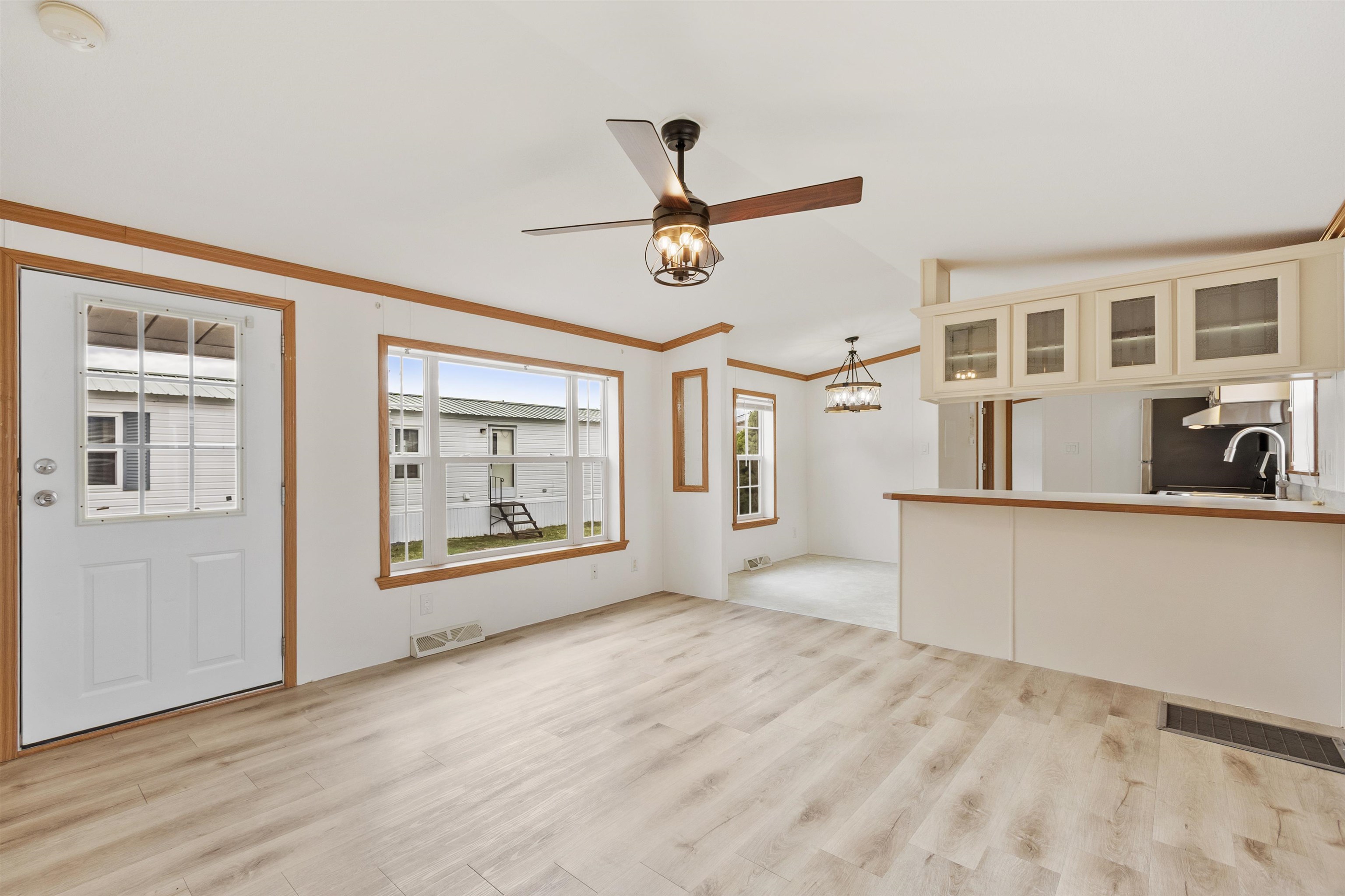 5 R Arrow Drive Salem, NH 03079 - Photo 12 of 29