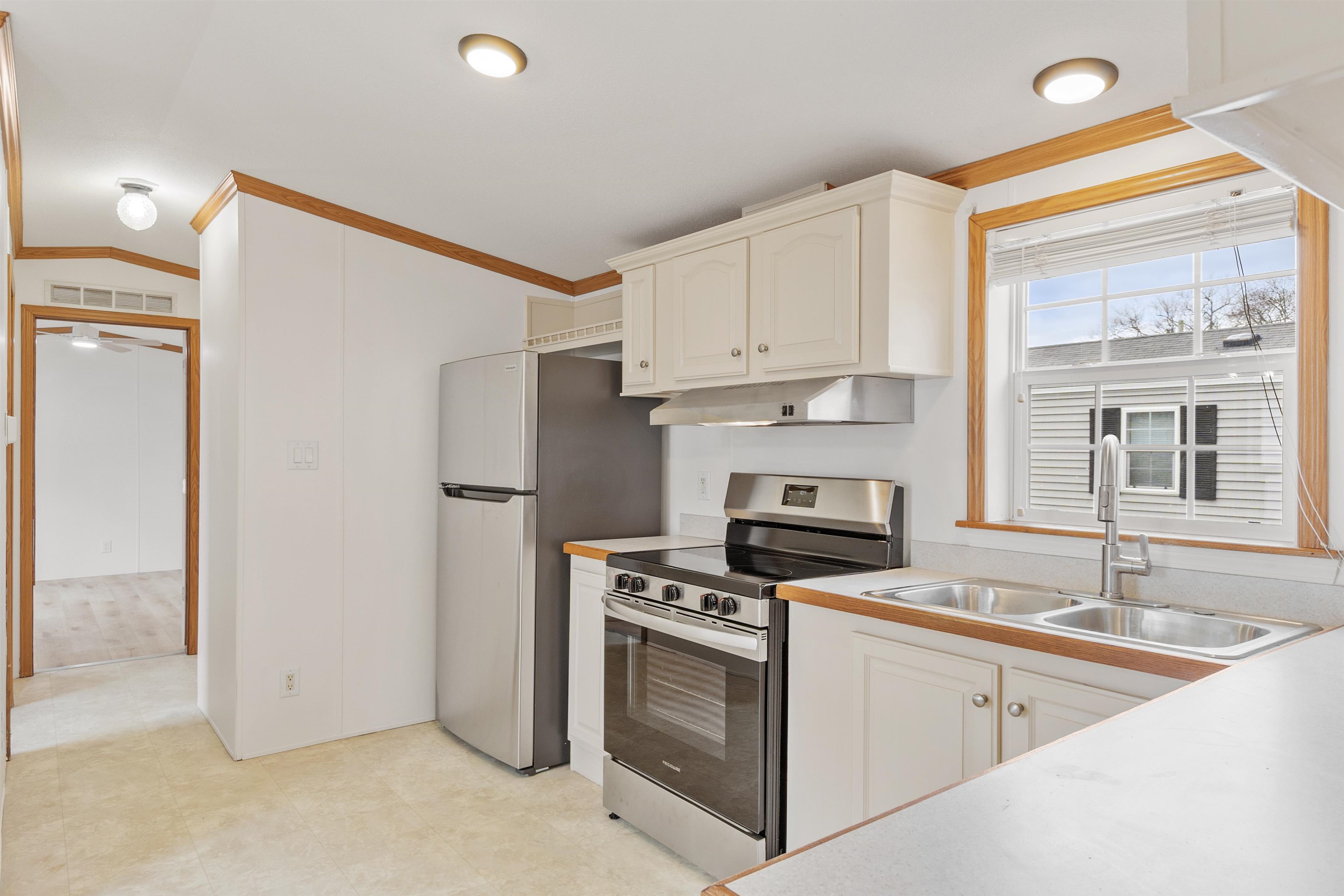 5 R Arrow Drive Salem, NH 03079 - Photo 27 of 29