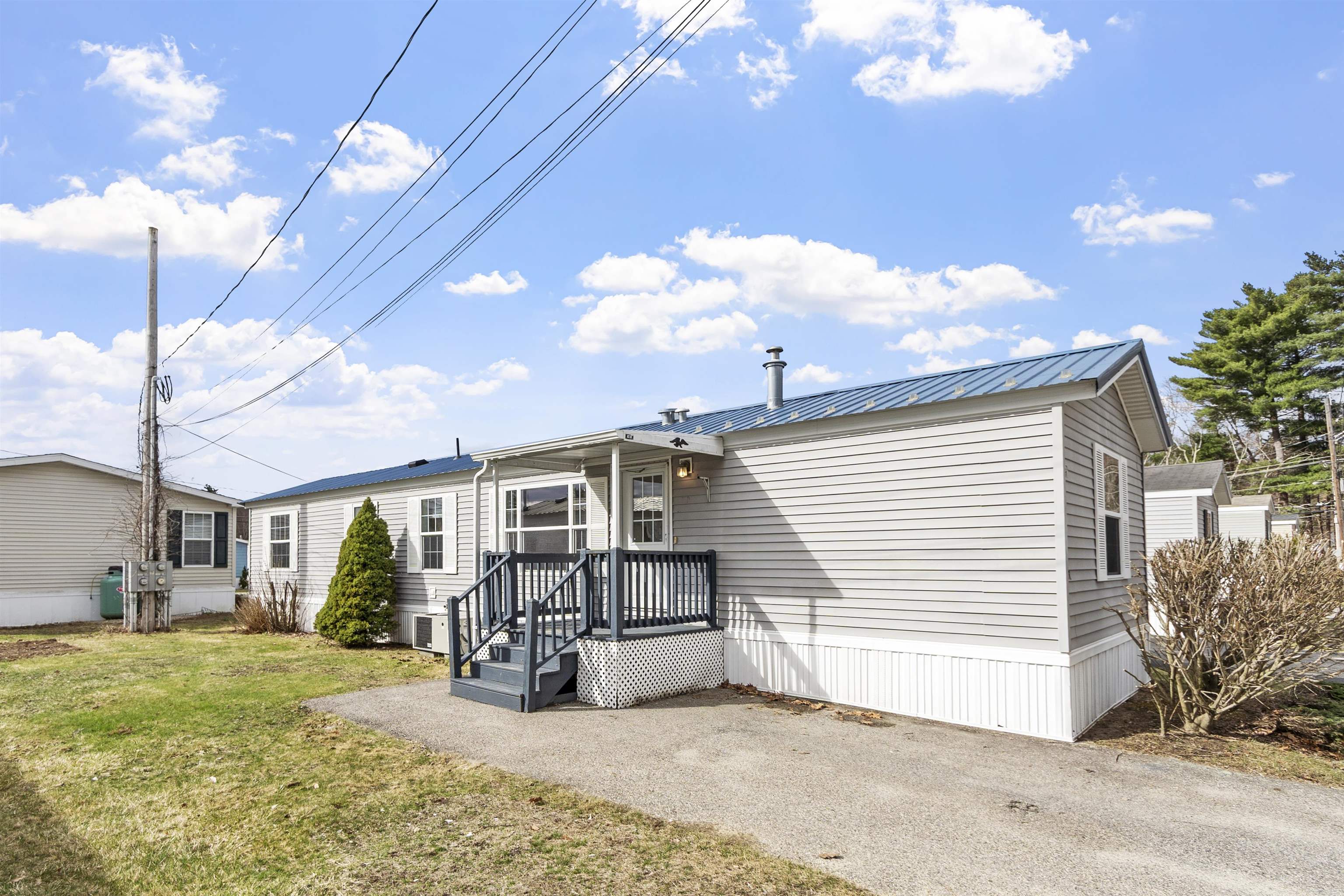 5 R Arrow Drive Salem, NH 03079 - Photo 3 of 29