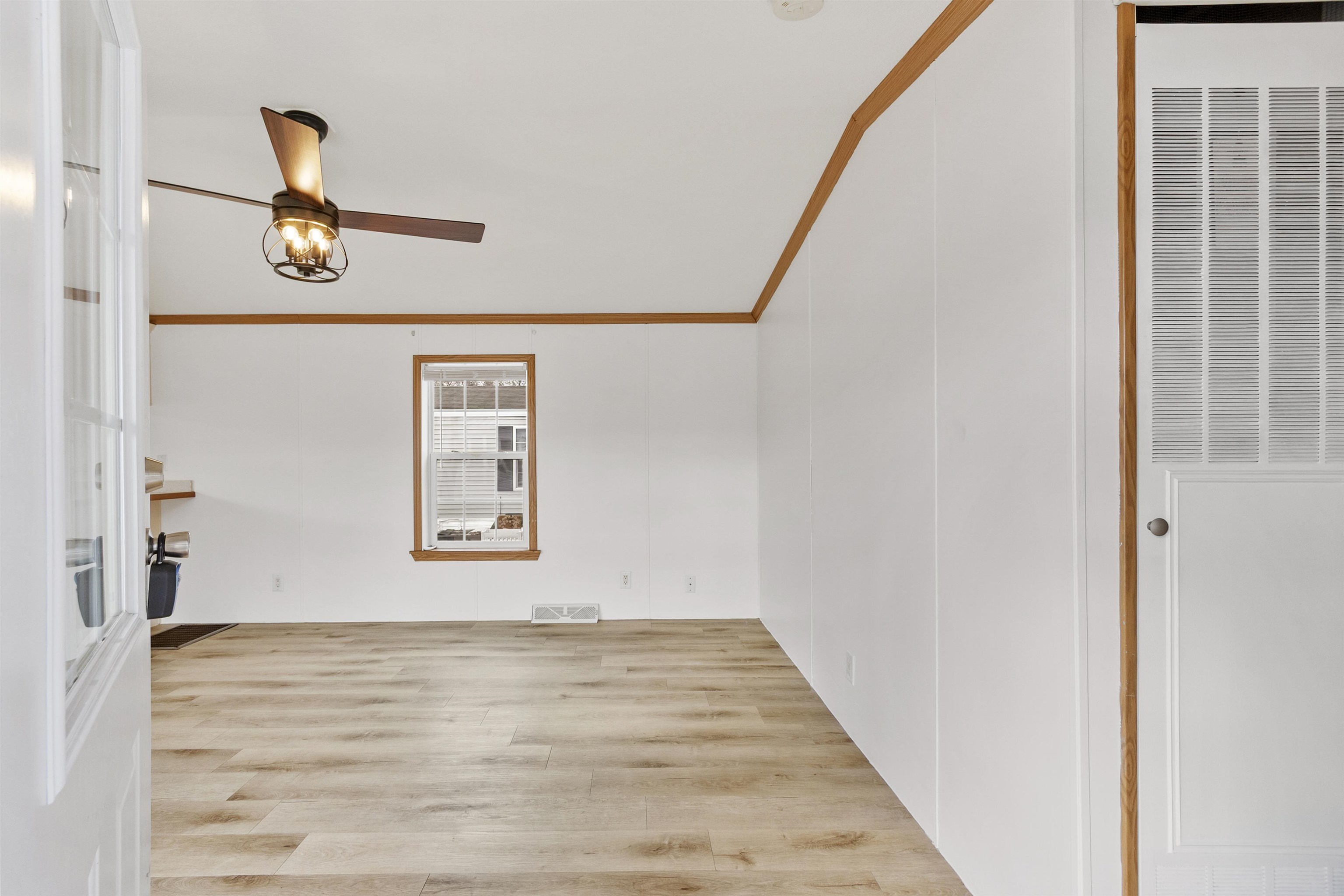 5 R Arrow Drive Salem, NH 03079 - Photo 7 of 29