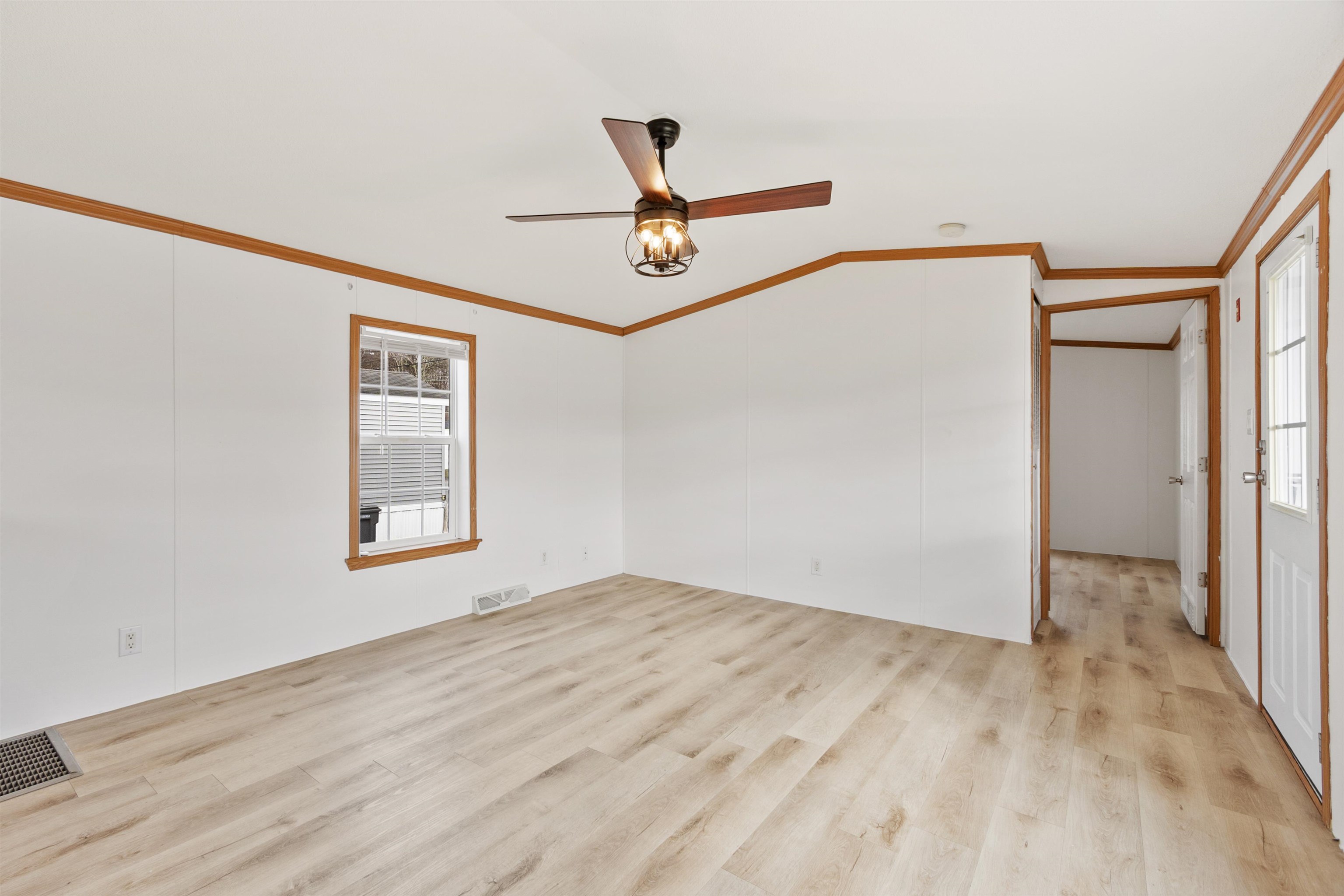 5 R Arrow Drive Salem, NH 03079 - Photo 8 of 29