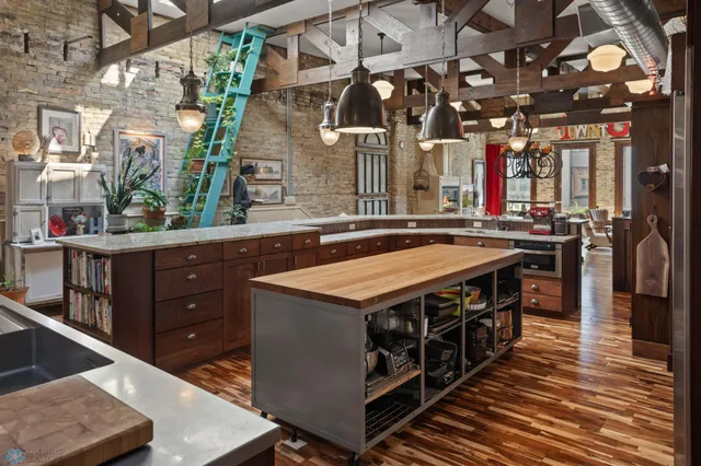 $1,850,000 | 214 Broadway North, Fargo, ND 58102