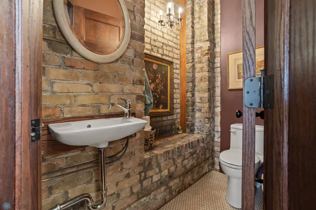 $1,850,000 | 214 Broadway North, Fargo, ND 58102