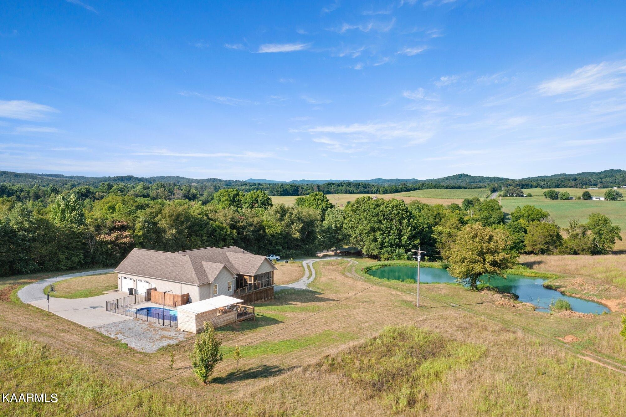1310 Centerpoint Road Decatur, TN 37322 - Photo 8 of 48 Gallery Image 8