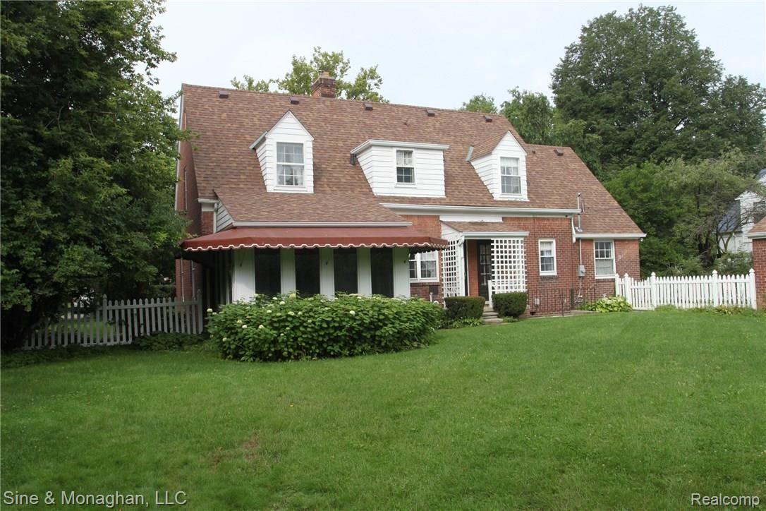 1020 Harvard Road Grosse Pointe, MI 48230 - Photo 33 of 38 IMG_5643.JPG
