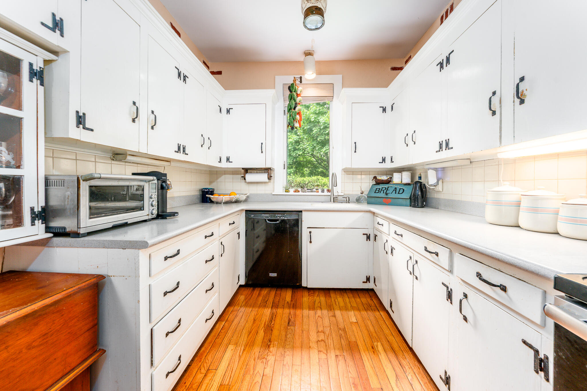 156 East Bay Road Osterville, MA 02655 - Photo 17 of 36 kitchen1