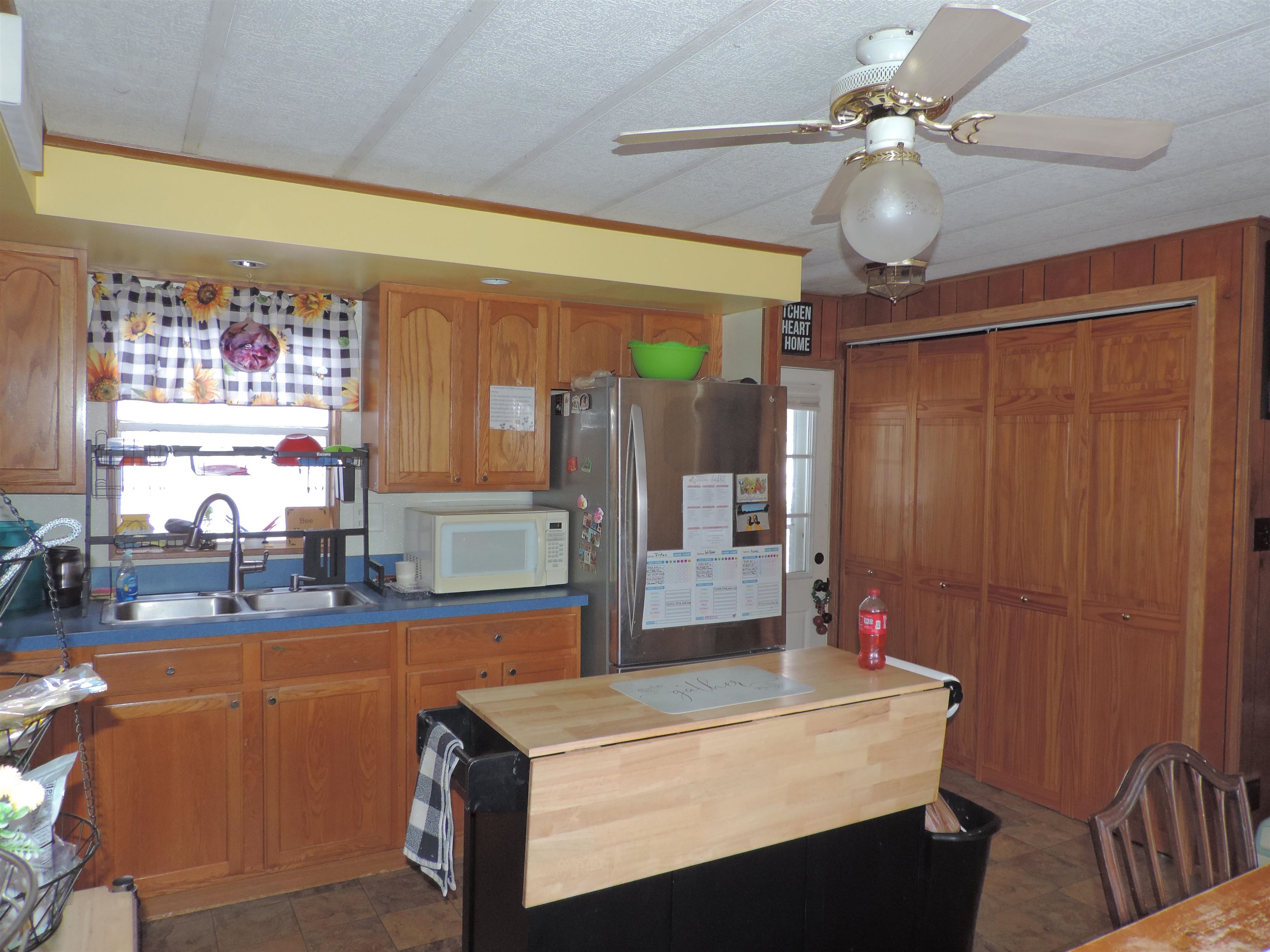 13 South Blueberry Lane Rochester, NH 03867 - Photo 8 of 25