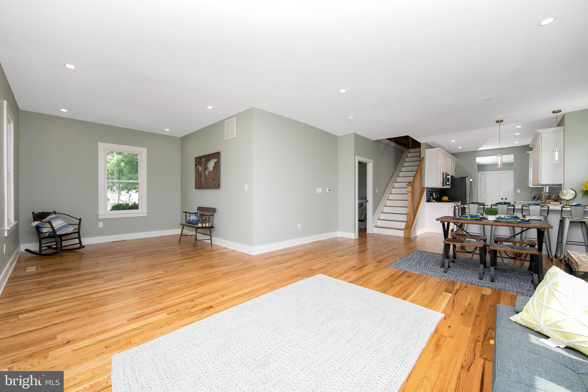 203 South Forklanding Road Maple Shade, NJ 08052 - Photo 3 of 37