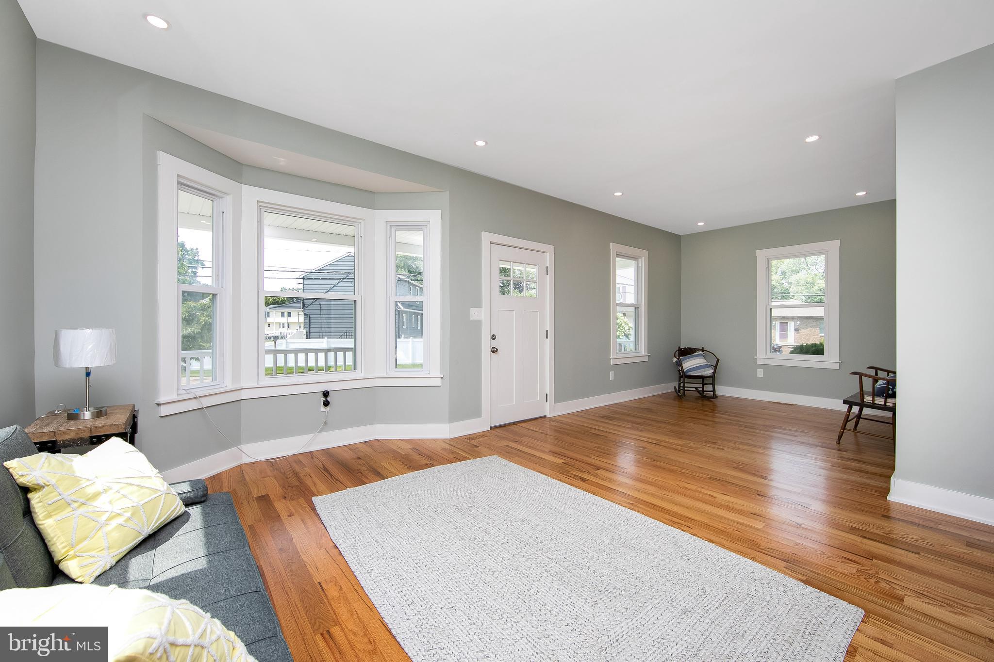 203 South Forklanding Road Maple Shade, NJ 08052 - Photo 4 of 37