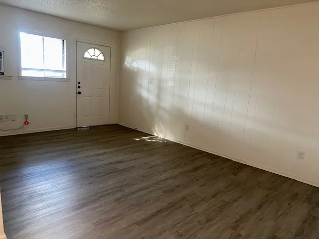 $945 | 5509 Guadalupe Street, Unit 103, Austin, TX 78751