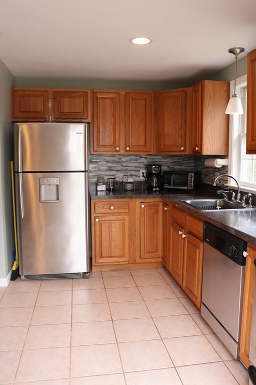 36 Squirrel Road Plymouth, MA 02360 - Photo 11 of 22 Gallery Image 11