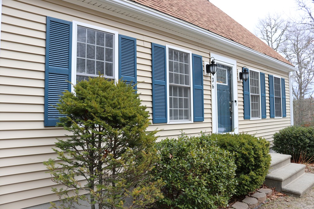 36 Squirrel Road Plymouth, MA 02360 - Photo 4 of 22 Gallery Image 4