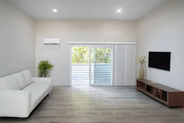 $2,850 | 51 Presidential Drive, Unit 6, Quincy, MA 02169