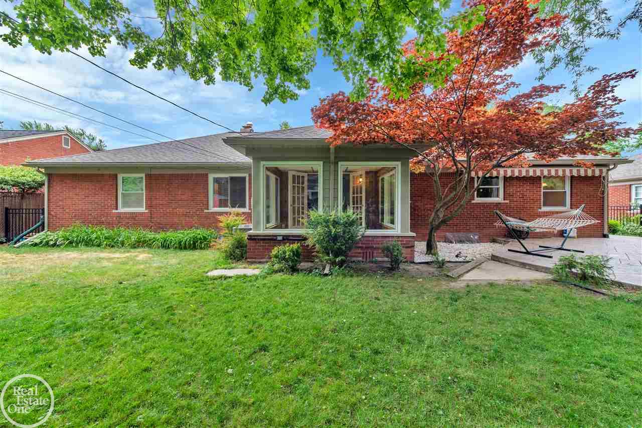 860 Shoreham Road Grosse Pointe Woods, MI 48236 - Photo 42 of 43