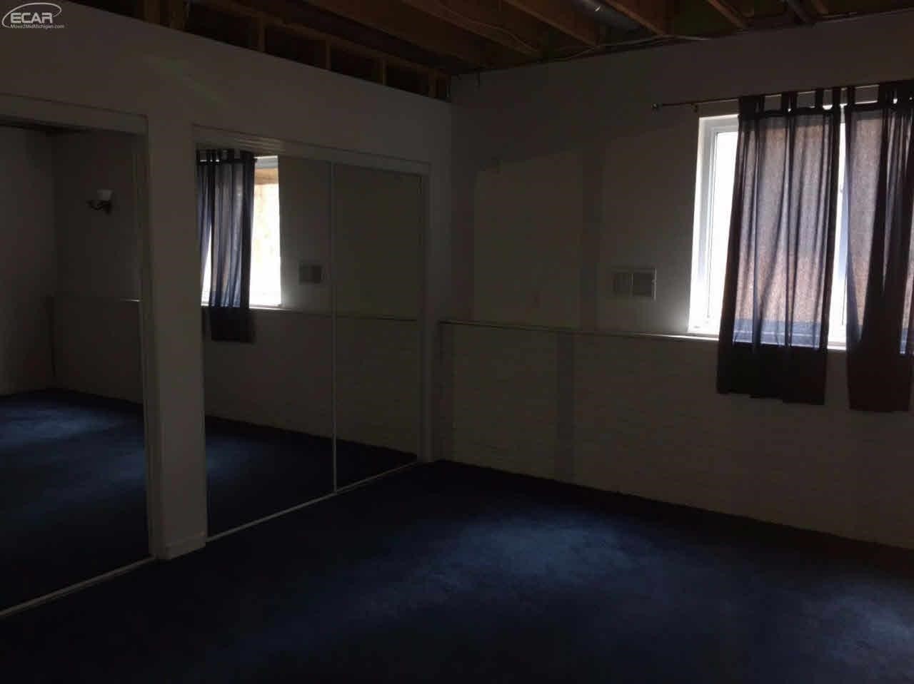 1385 East Sloan Road Burt, MI 48417 - Photo 34 of 58 21393584-33.JPG