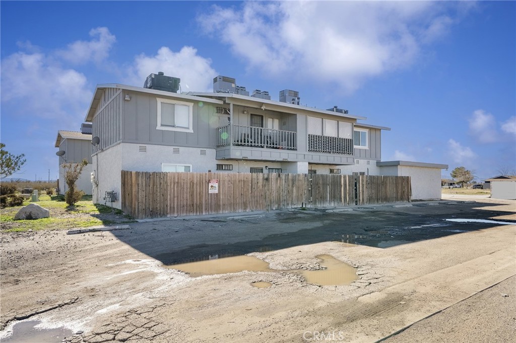 17928 Hermosa Road Adelanto, CA 92301 - Photo 5 of 15