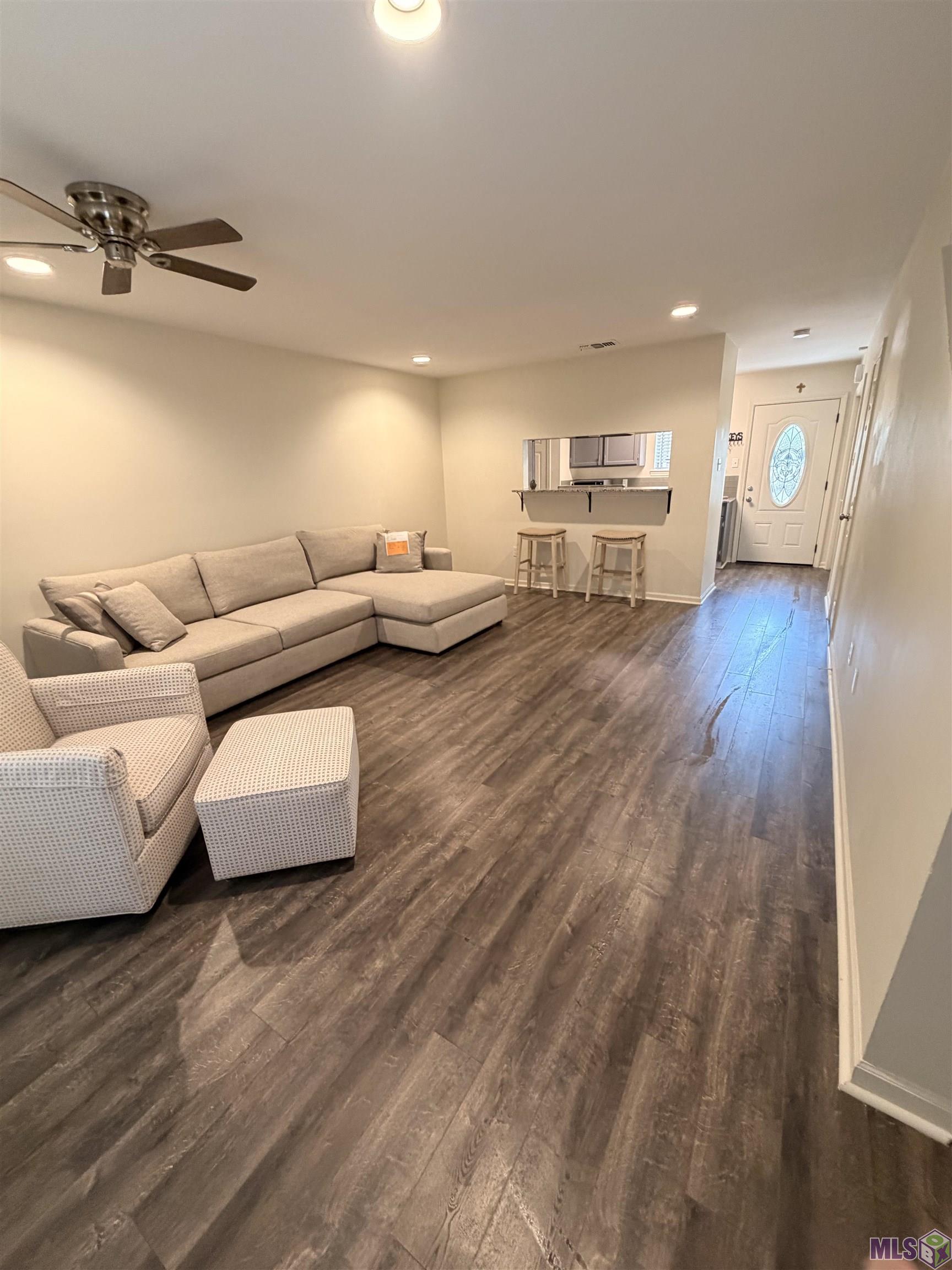 24 Higgins Court Baton Rouge, LA 70808 - Photo 4 of 9