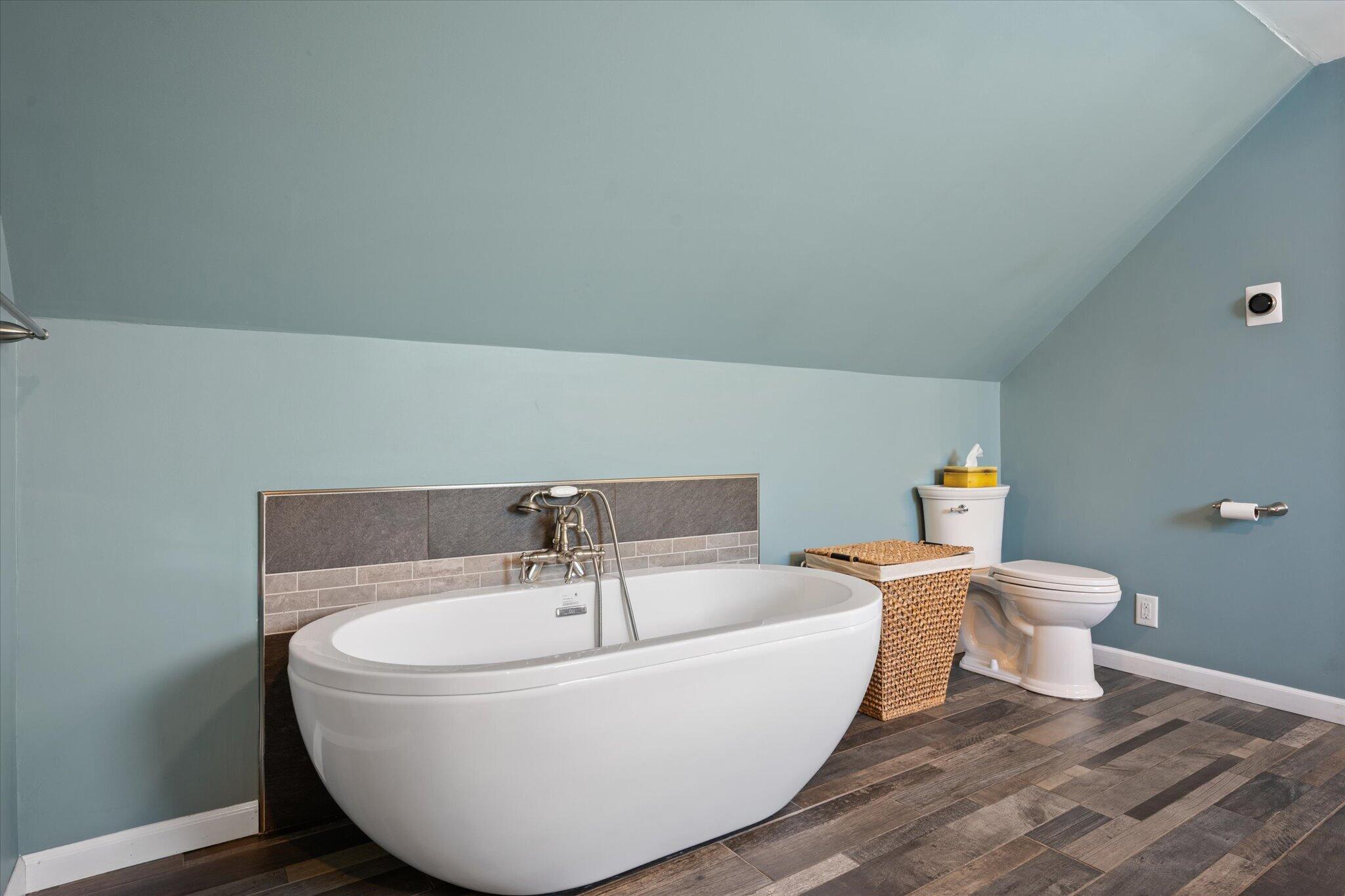 130 Miller Road Hampden, ME 04444 - Photo 35 of 60 Primary Bathroom