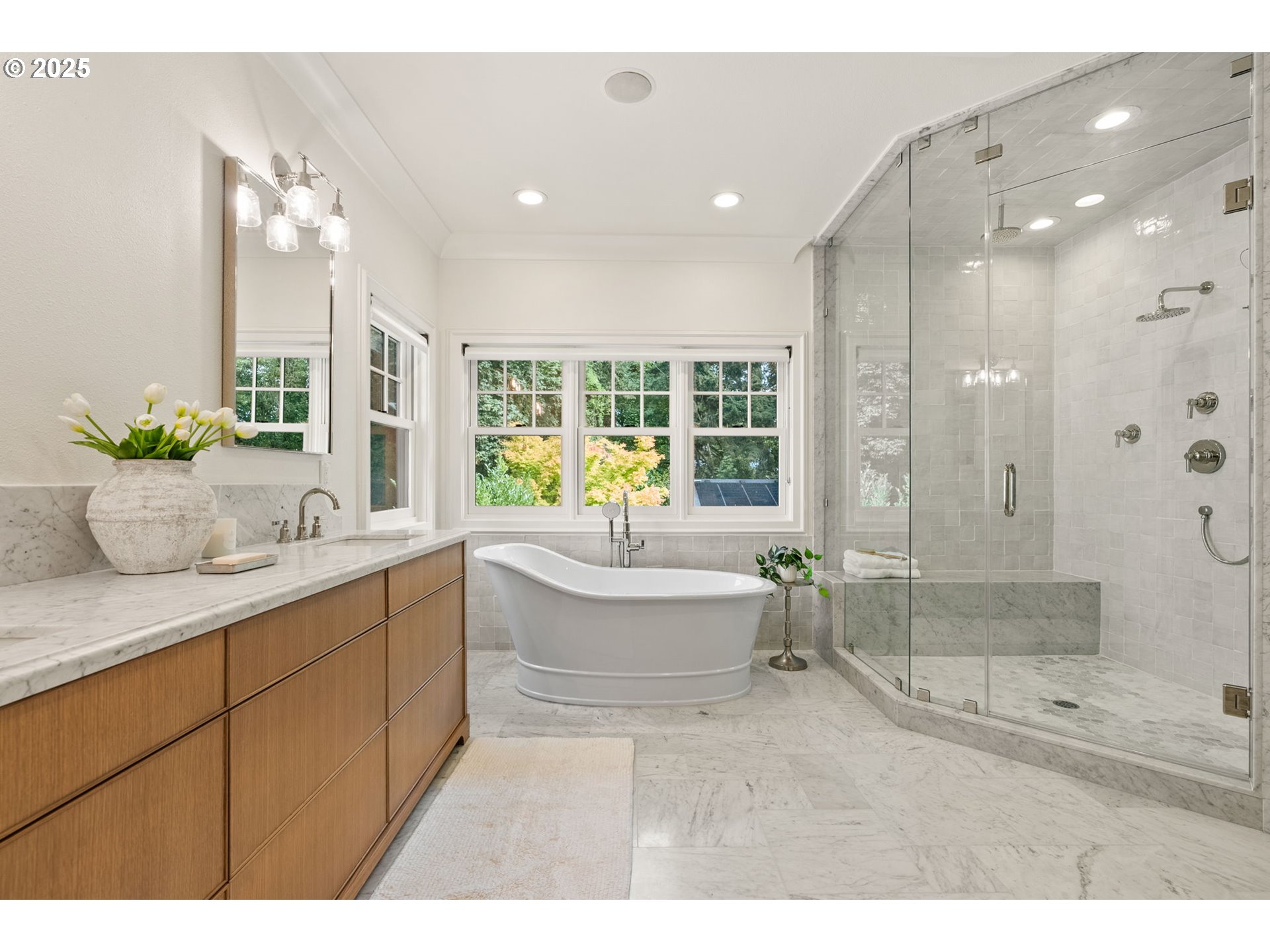 1819 South Radcliffe Road Portland, OR 97219 - Photo 26 of 48 a bathroom with a tub sink toilet and shower