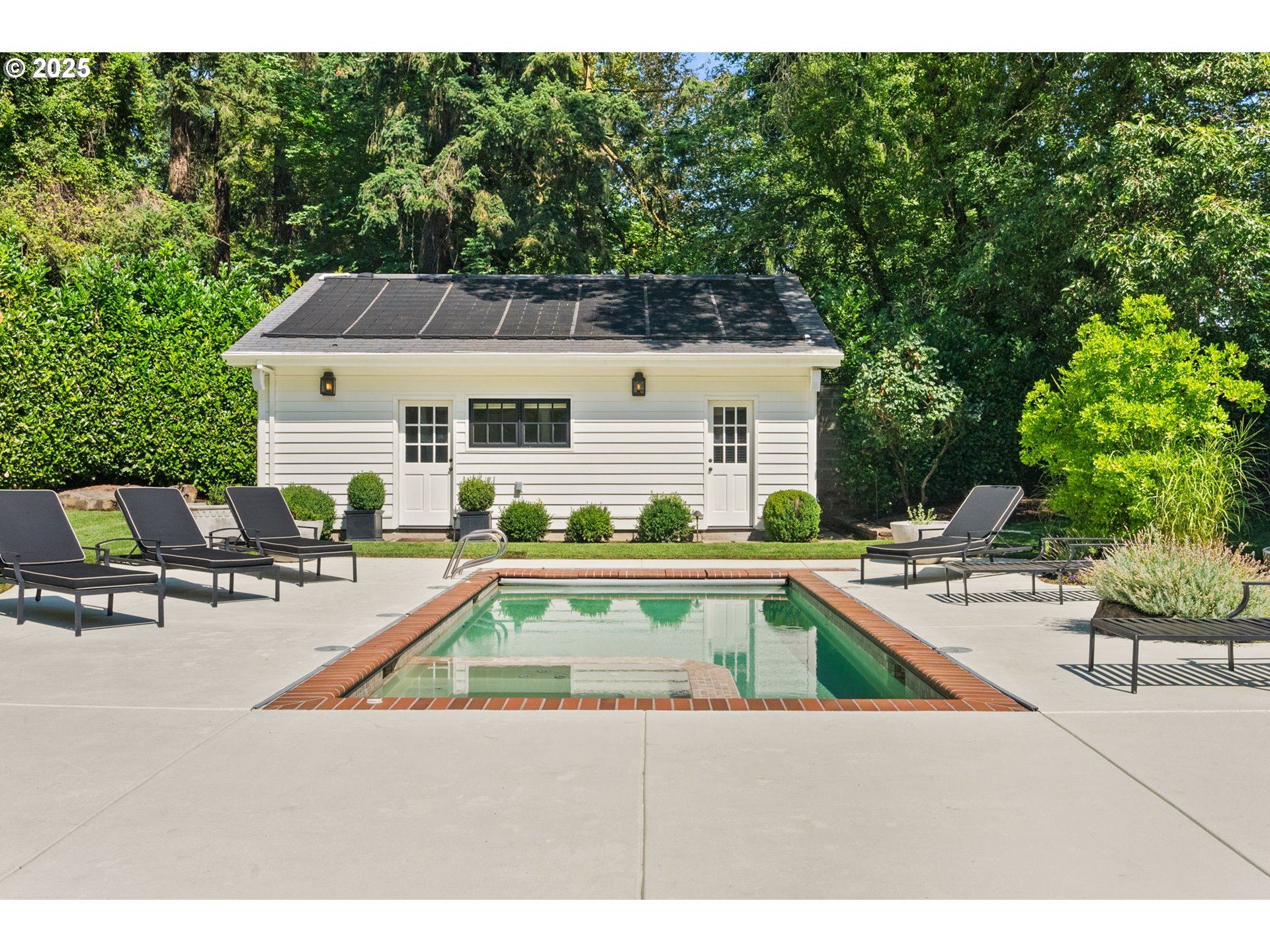 1819 South Radcliffe Road Portland, OR 97219 - Photo 43 of 48 a view of a patio with swimming pool