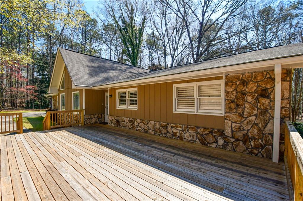 320 Sherwood Road Fayetteville, GA 30215 - Photo 3 of 20