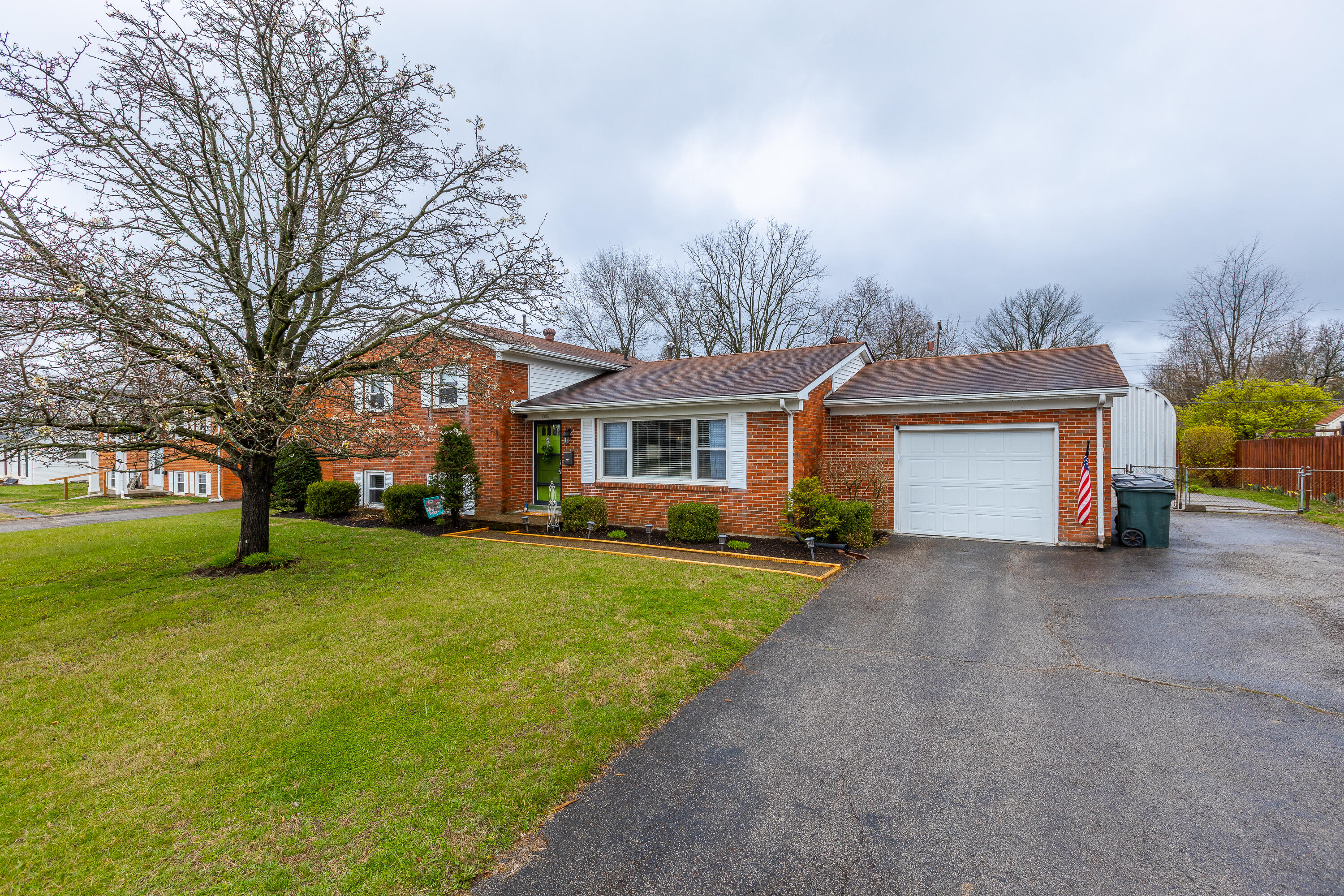 1008 Lane Allen Road Lexington, KY 40504 - Photo 1 of 41 1