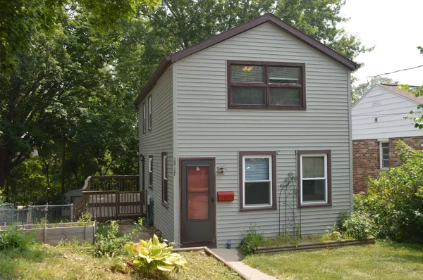 $289,900 | 1717 Loftsgordon Avenue, Madison, WI 53704