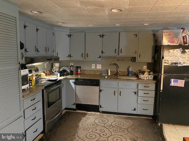 5152 Hiffletrayer Road Green Lane, PA 18054 - Photo 5 of 24 a kitchen with granite countertop white cabinets and stainless steel appliances