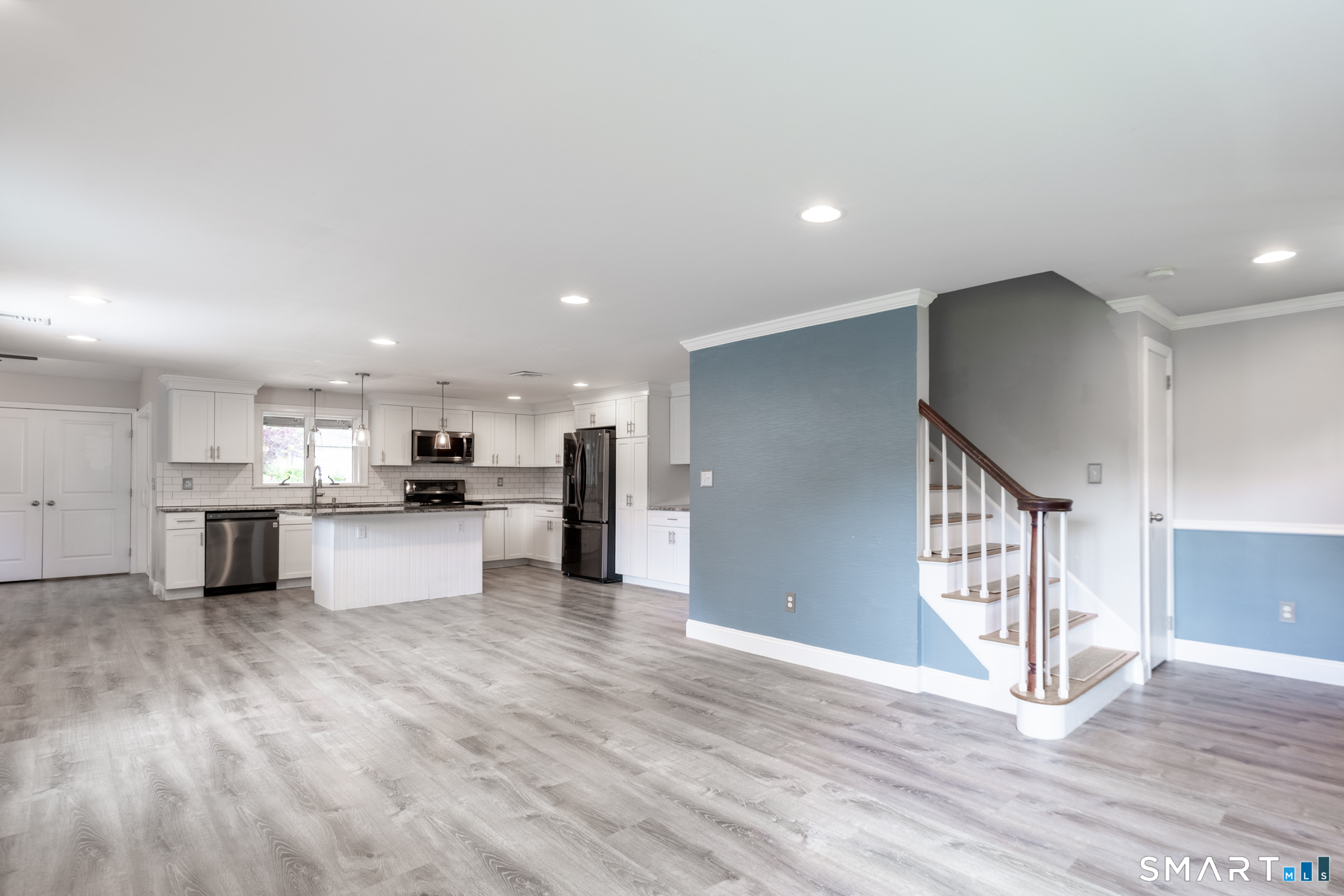 31 Ridgewood Road Windsor, CT 06095 - Photo 8 of 36