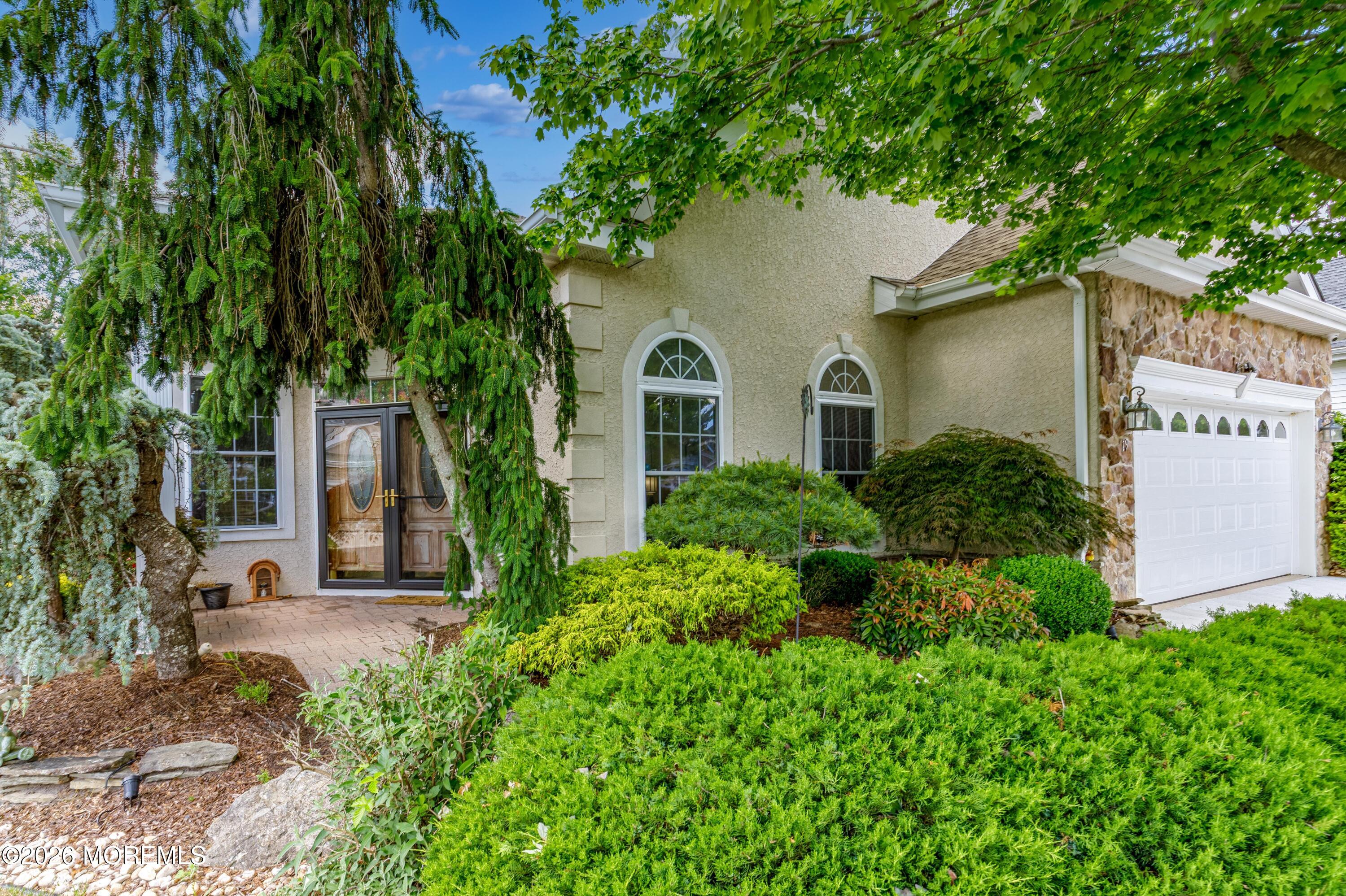 19 Saint Andrews Rd - Front 222 a