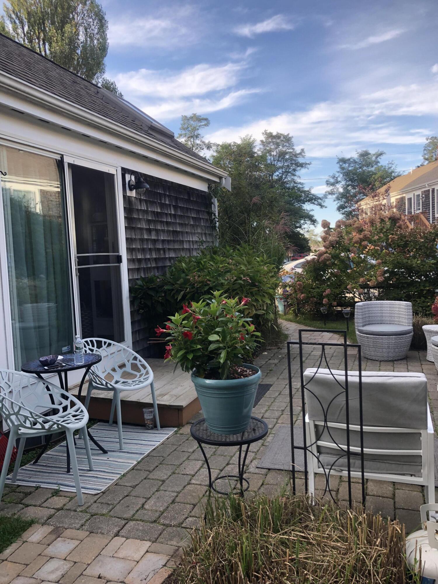 6 Shore Road, Unit 1 Truro, MA 02666 - Photo 12 of 19 IMG_7715